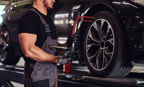 Choosing the Right Tire Shine for a Clean, Long-Lasting Look