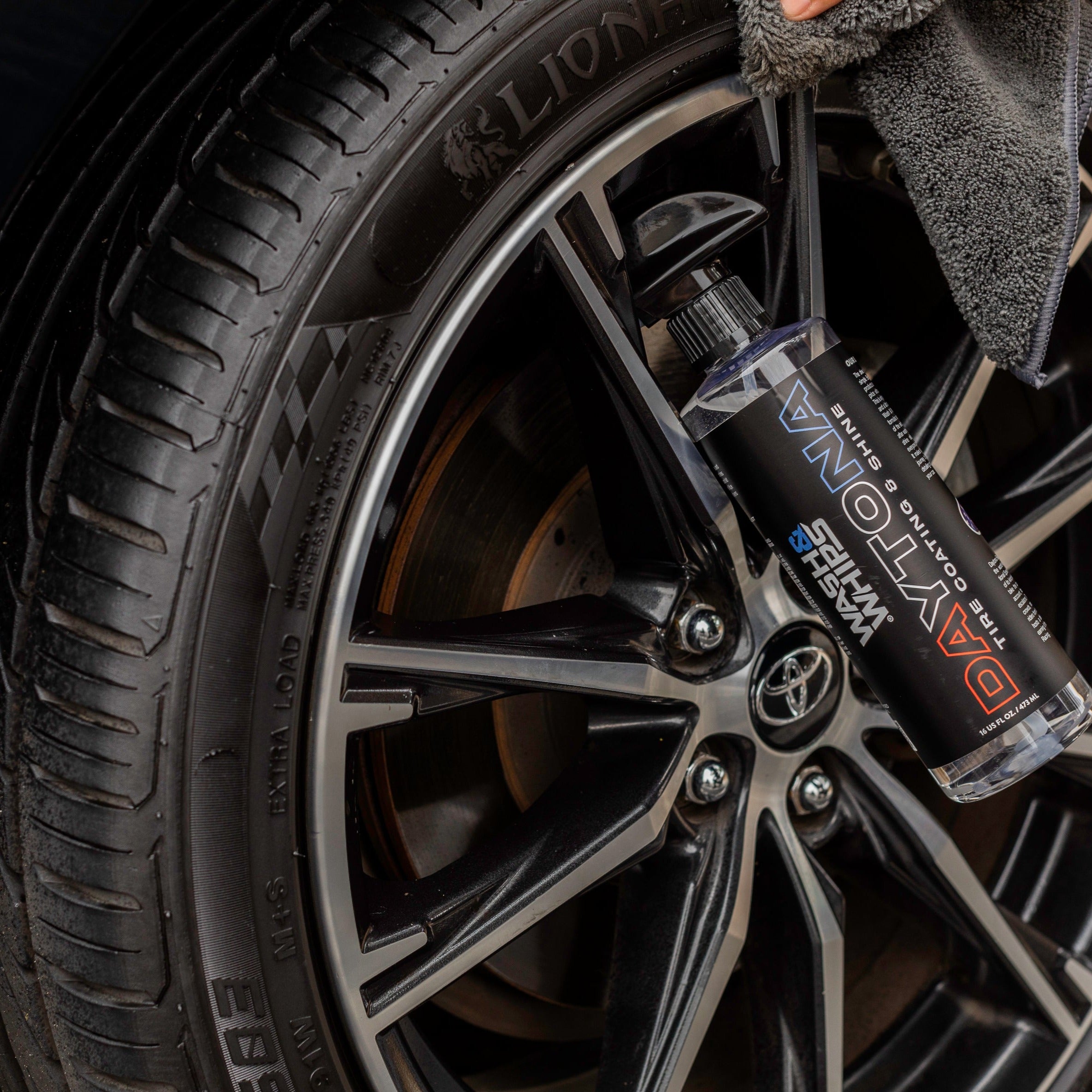 WASH&WHIPS 3-Step Total Car Care System