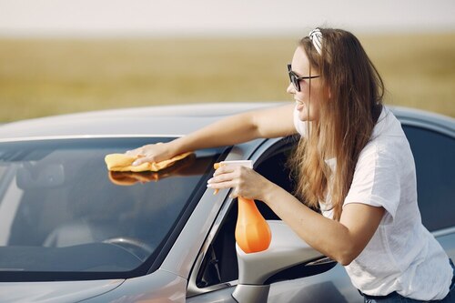 Detailing Tips for Cars That are Frequently in the Sun