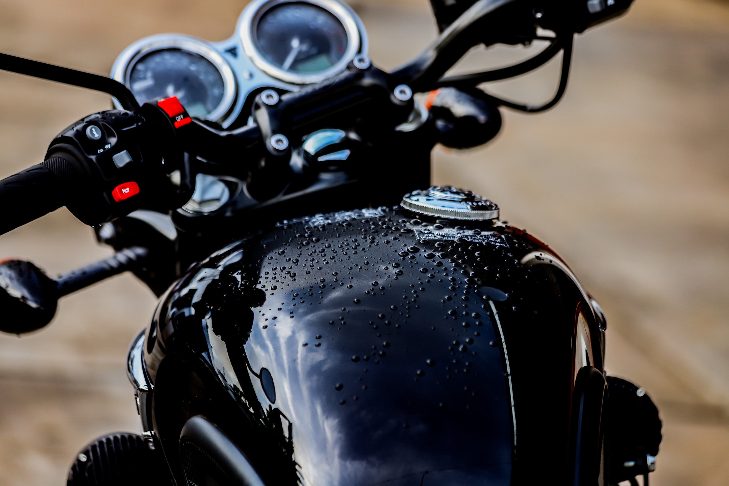 WASH&WHIPS MotoPro Motorcycle Detailing Kit - Clean, Shine & Protect